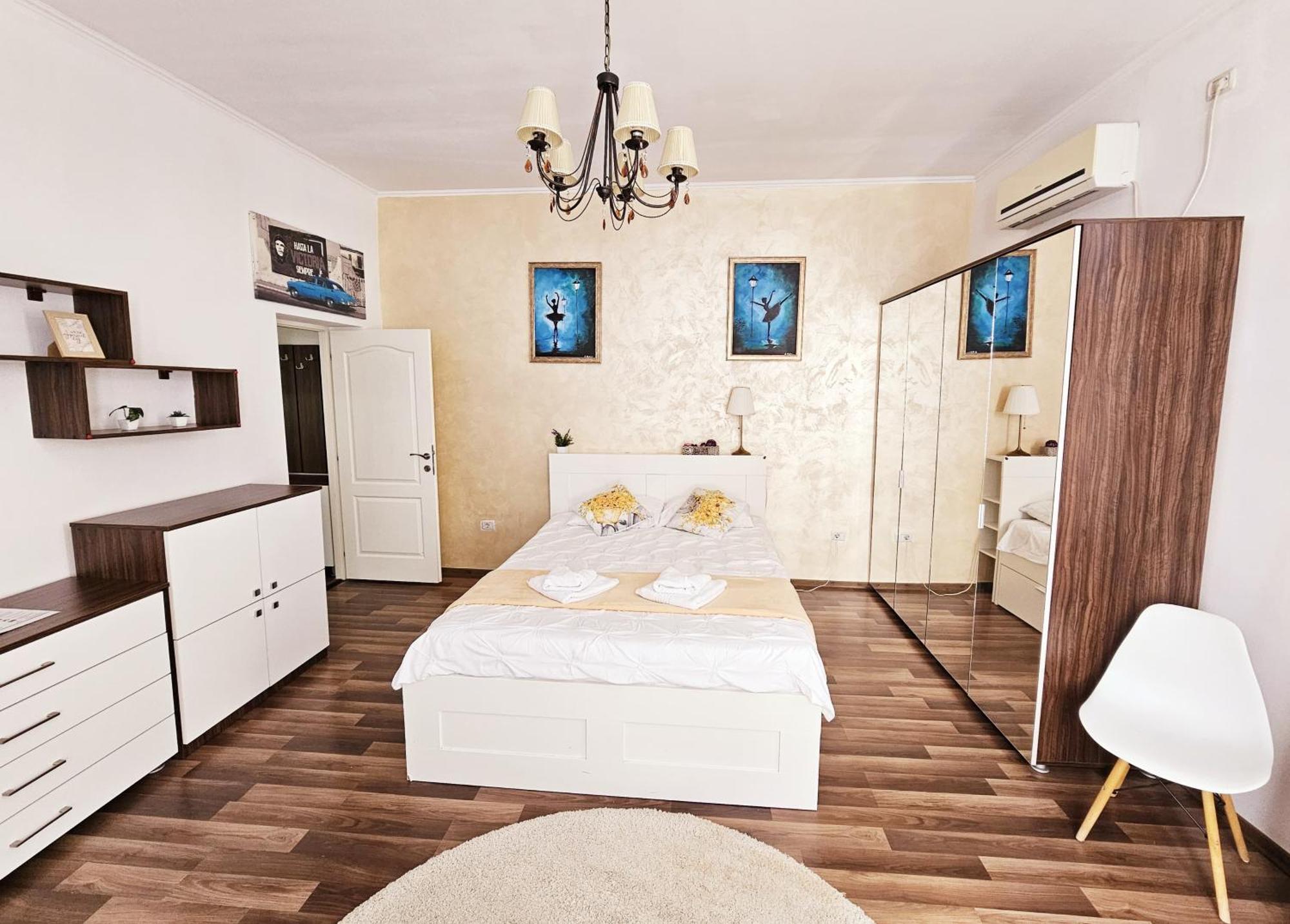 Cozy Old Center - Cal3 בוקרשט
